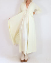 Load image into Gallery viewer, Vintage Maxi Slip &amp; Peignoir Set