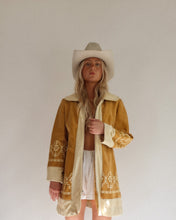 Load image into Gallery viewer, Stunning 70&#39;s Coat