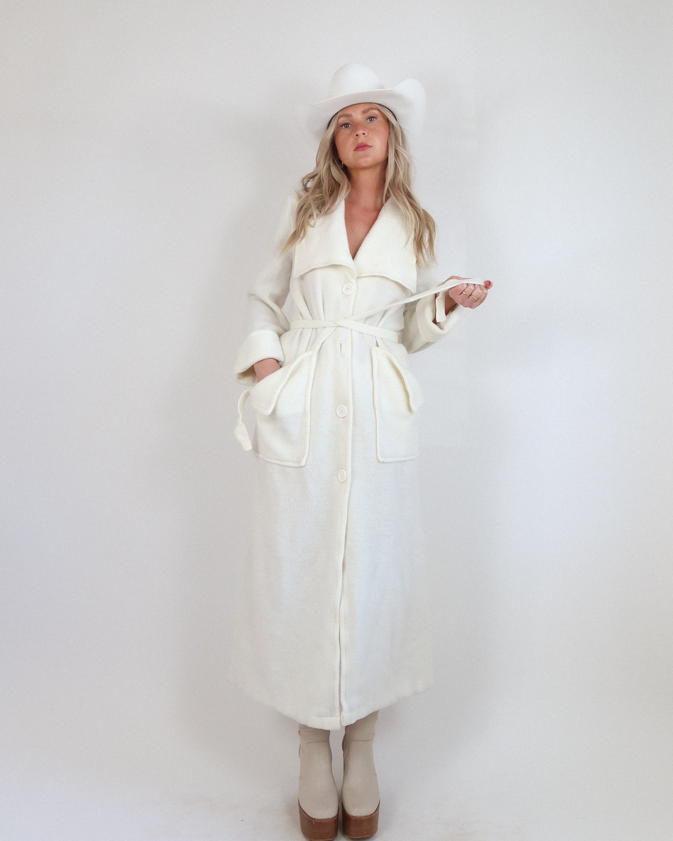 Vintage White Cotton Coat / Robe – Lucky Eleven Vintage