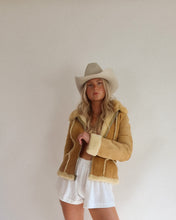 Load image into Gallery viewer, Vintage Shearling Coat