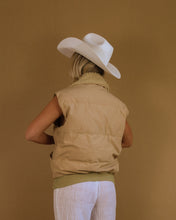 Load image into Gallery viewer, Vintage Down Puffer Vest