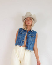 Load image into Gallery viewer, Vintage Lee Cropped Vest