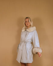 Load image into Gallery viewer, Vintage 60&#39;s Leather coat