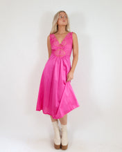Load image into Gallery viewer, Vintage Silky Maxi Slip