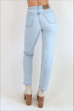 Load image into Gallery viewer, Vintage Calvin Klein Jeans