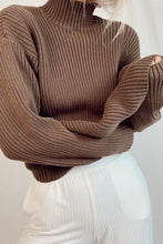Load image into Gallery viewer, Vintage Ribbed Mock Neck (S-M)