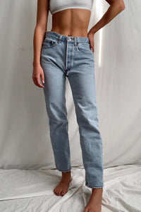 Vintage Levi's 501 (26-28)