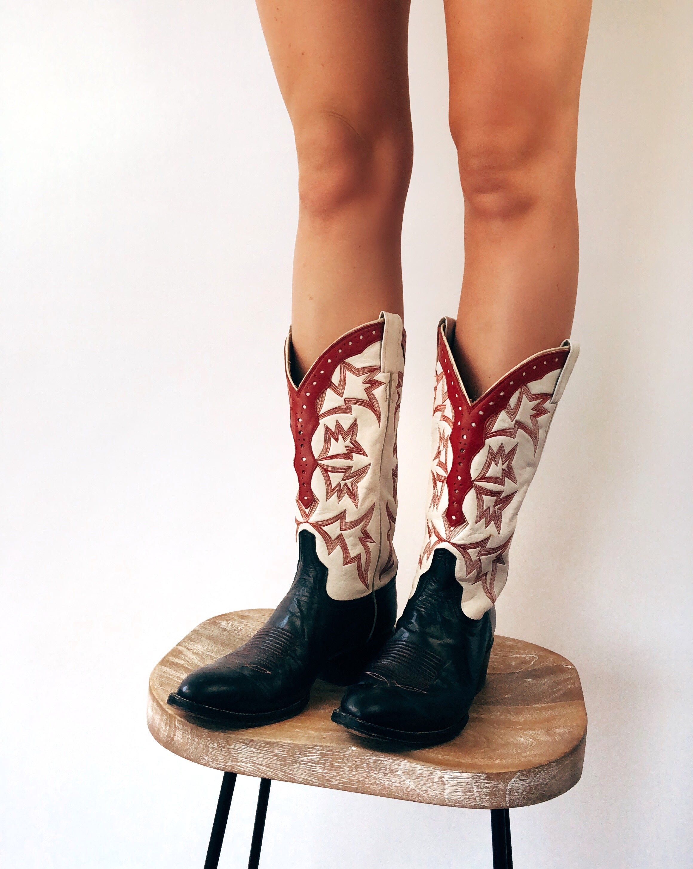 Vintage Red, White & Blue Cowboy Boots (9/10)