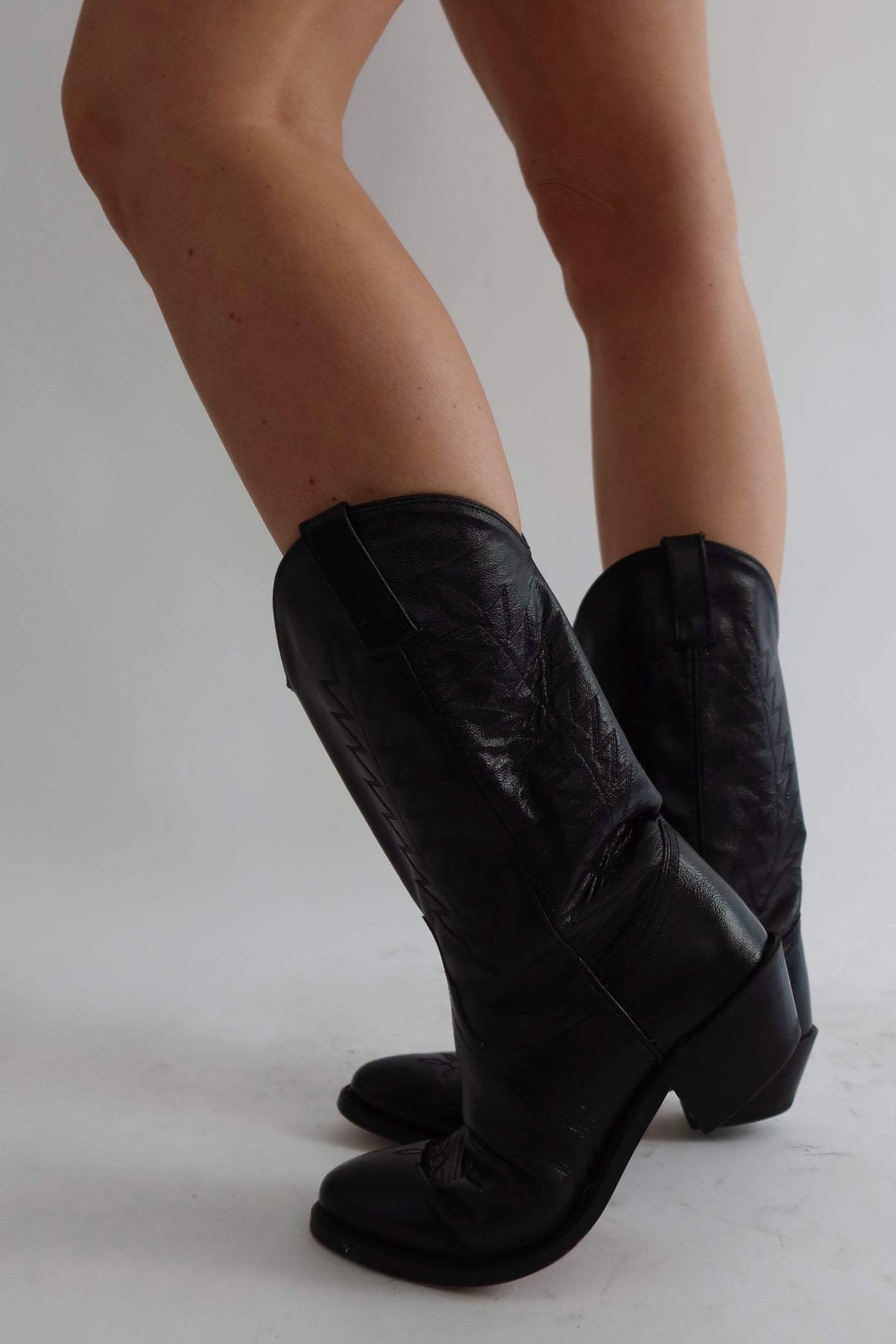 Black Cowboy Boots (8)