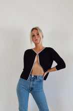 Load image into Gallery viewer, B&amp;W Knit Cardi