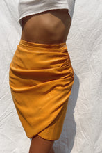 Load image into Gallery viewer, Hi Rise Silk Skirt (24/25)
